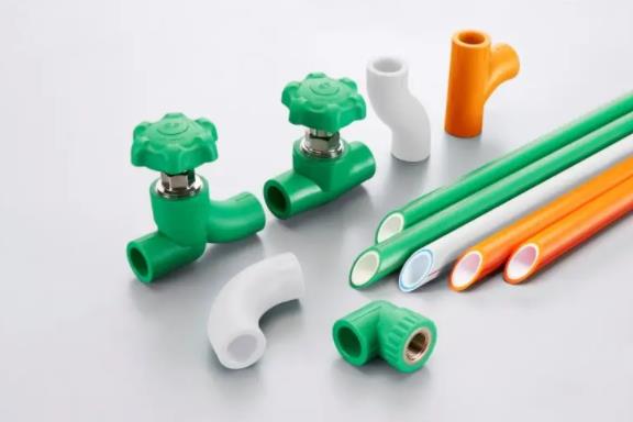 水管日豐好還是保利好？2點對比不分伯仲，不妨用它做選擇！